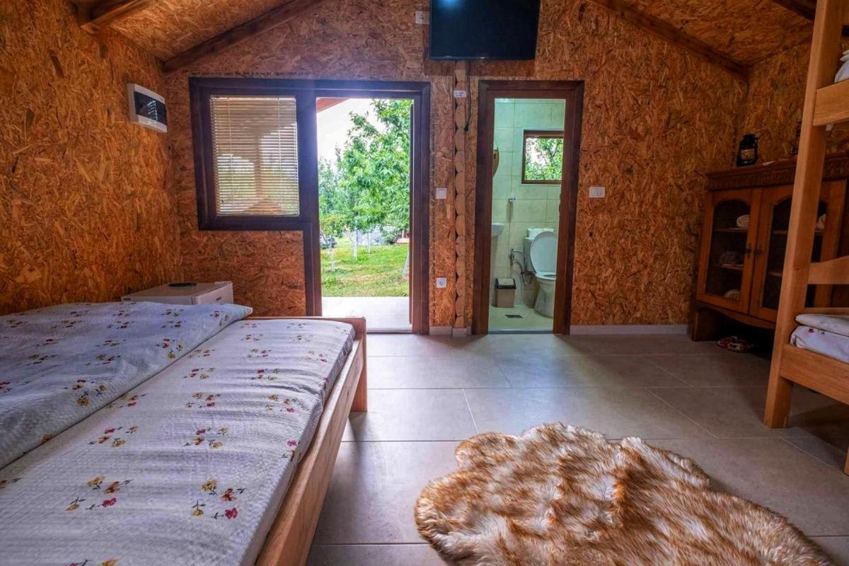 Holiday Bungalows With Pool Plav Exteriör bild