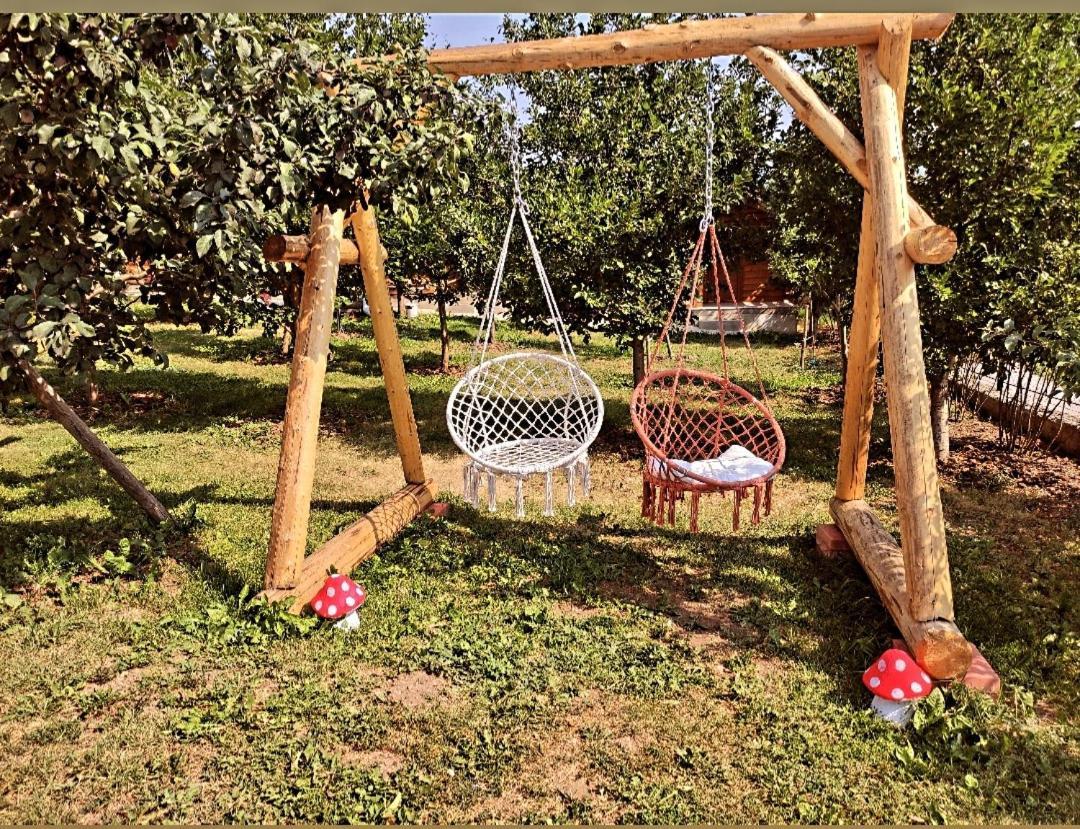Holiday Bungalows With Pool Plav Exteriör bild