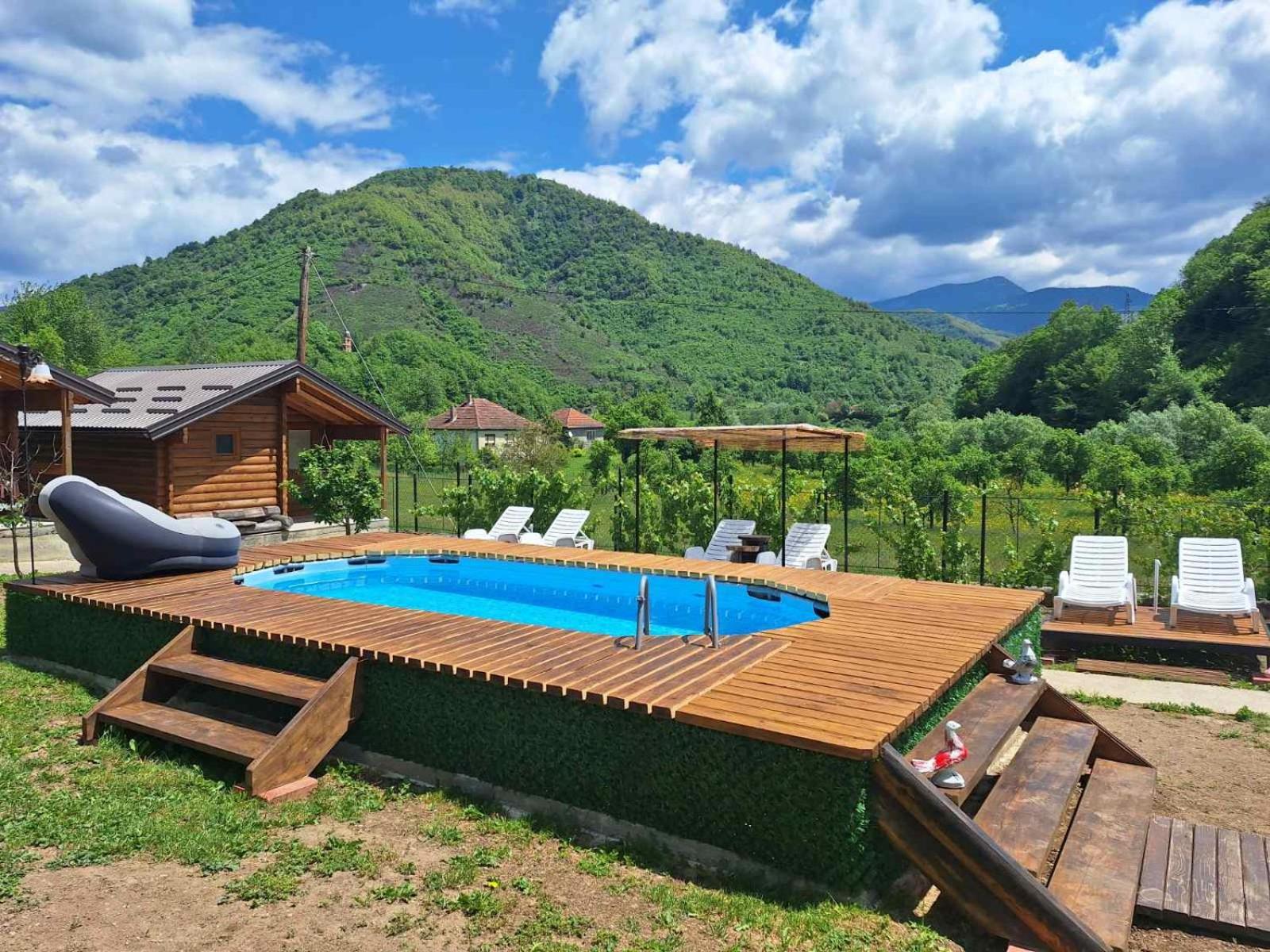 Holiday Bungalows With Pool Plav Exteriör bild